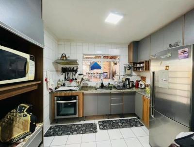 Casa em Condom�nio para Venda, em Cotia, bairro Granja Viana, 3 dormit�rios, 2 banheiros, 1 su�te, 2 vagas