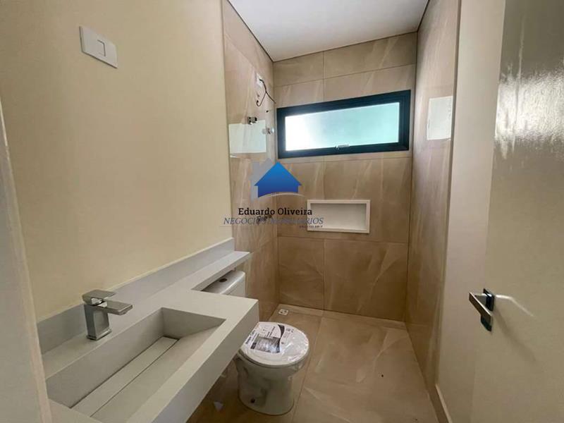 Casa à venda com 3 quartos, 3 suítes, 4 vagas e 221m² no Transurb, Itapevi (SP) — foto 24 de 30