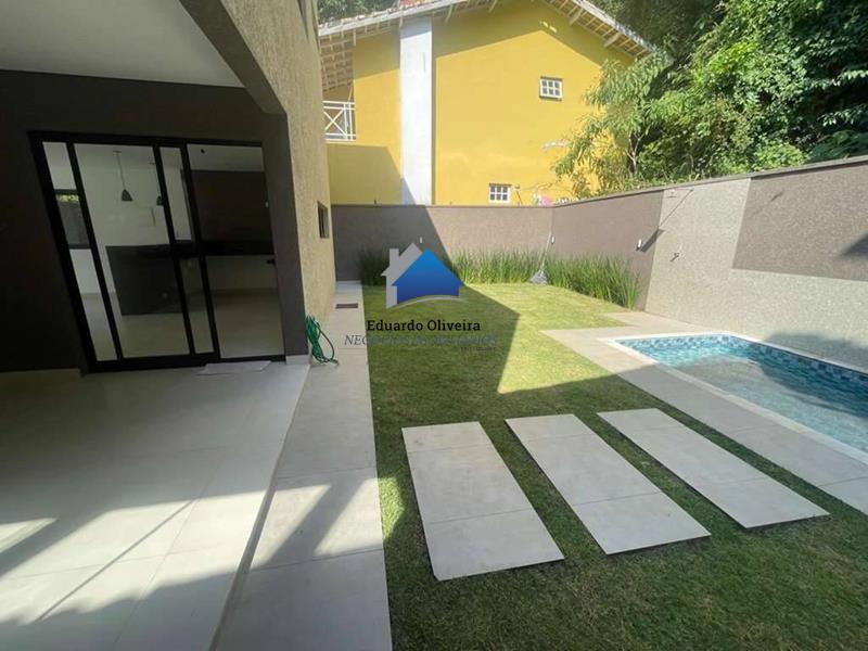 Casa à venda com 3 quartos, 3 suítes, 4 vagas e 221m² no Transurb, Itapevi (SP) — foto 17 de 30