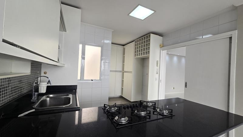 Casa à venda com 4 quartos, 2 suítes, 4 vagas e 182m² no Granja Viana, Cotia (SP) — foto 7 de 30