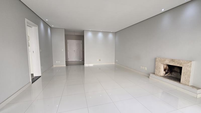 Casa à venda com 4 quartos, 2 suítes, 4 vagas e 182m² no Granja Viana, Cotia (SP) — foto 4 de 30