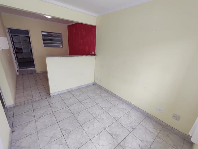 Casa para alugar com 2 quartos, 1 banheiro, 2 vagas e 55m² no Cotia Centro, Cotia (SP) — foto 3 de 21
